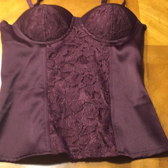 Two bustiers one small one xs - Picture 4 of 8